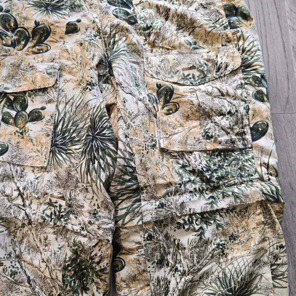 GameGuard Desert Camo Convertible Zip Off Cargo Pants Mens Small Cactus Print